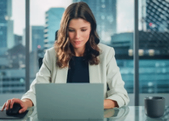 The Role of MOOCs in Lifelong Learning