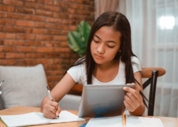 Tech That Promotes Self-Paced Learning: Empowering Students to Learn on Their Own Terms