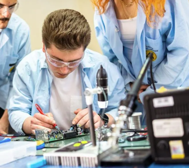 How Personalized Learning Supports Diverse Learners in 2025