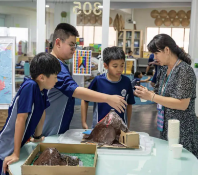 Supporting New Teachers with Personalized Learning Strategies