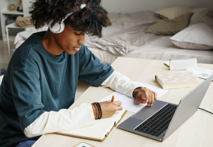 Comparing the Most Popular Online Education Tools