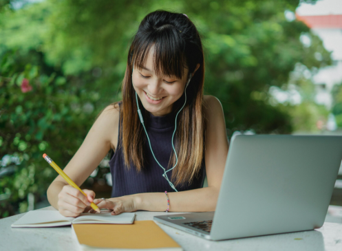 Creating Digital Portfolios in Higher Learning