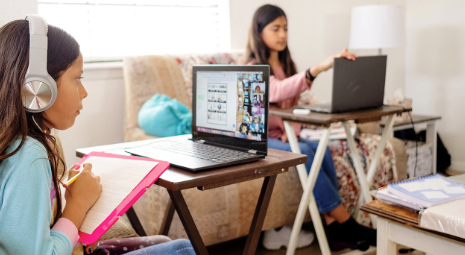 Service Learning Projects in College: Bridging Education and Community Impact