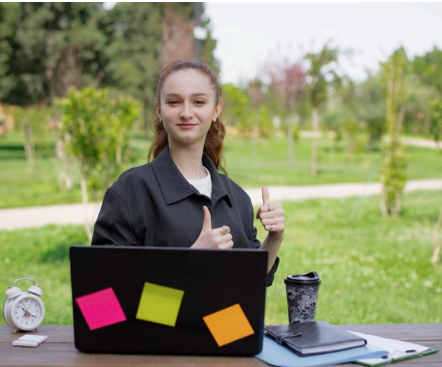 Real-World Projects in Academic Programs: Connecting Learning with Practice