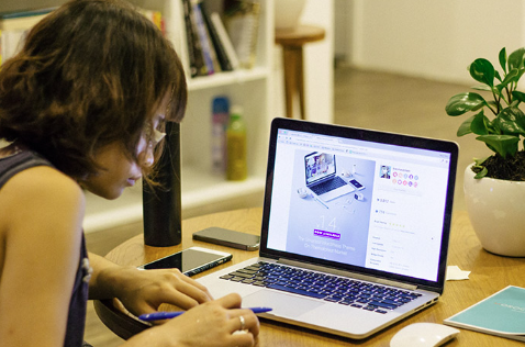 Real-World Projects in Academic Programs: Connecting Learning with Practice