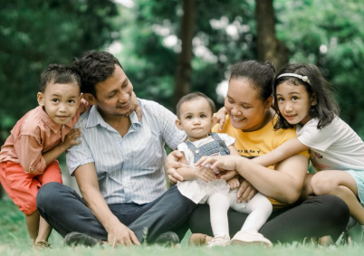 Weekend Family Routines That Build Balance