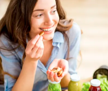 Sustainable Weight Loss by Focusing on Healthy Choices